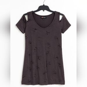 Poof! Distressed Cold Shoulder Scoop Neck Short Sleeve Tunic Tee Top Gray Medium